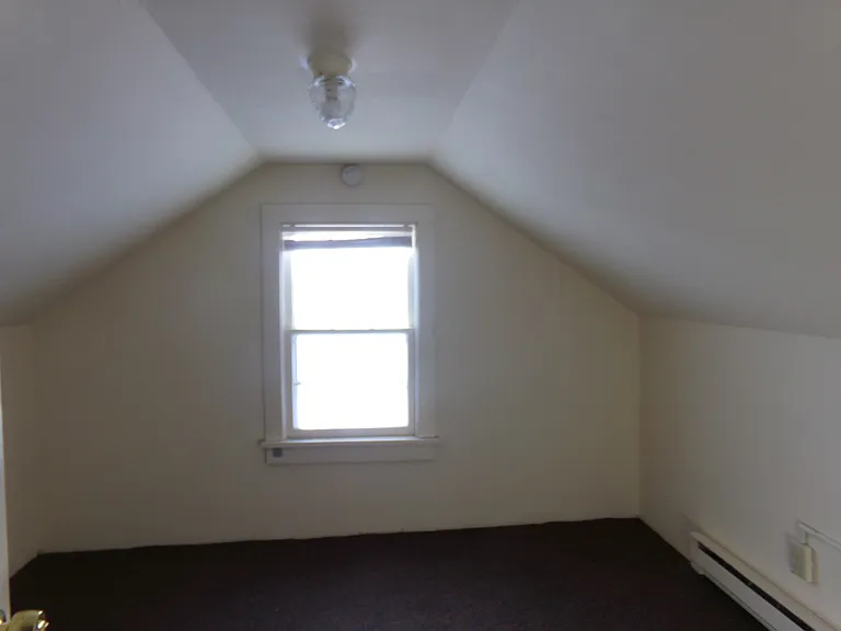 1019 Autumn St — Photo 8