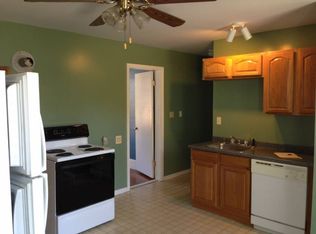 99 Arthur St #2, Holyoke, MA 01040