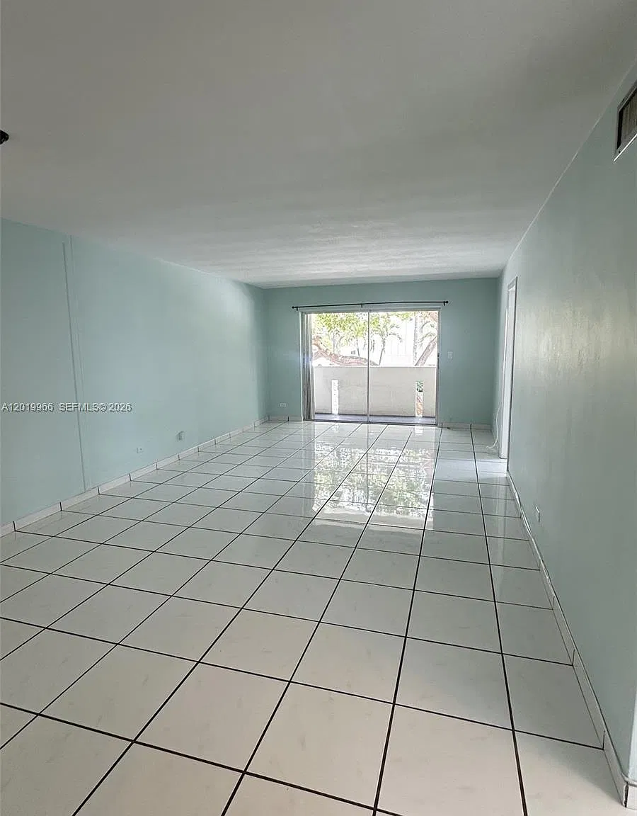 Blue Pelican Condo — Photo 3
