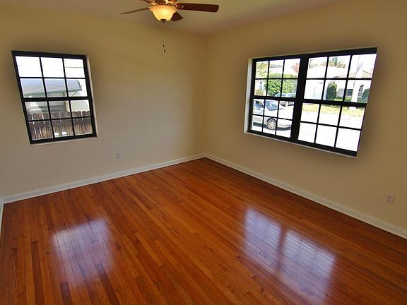 4th image of 1101 N Ocean Breeze