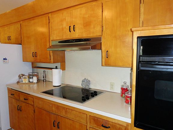 Smooth Top Electric Cooktop
