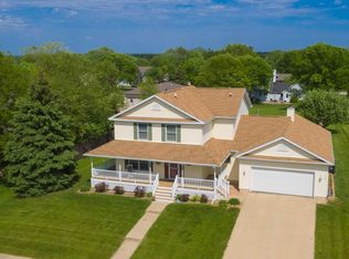 4104 Sable Ln, Cedar Falls, IA 50613