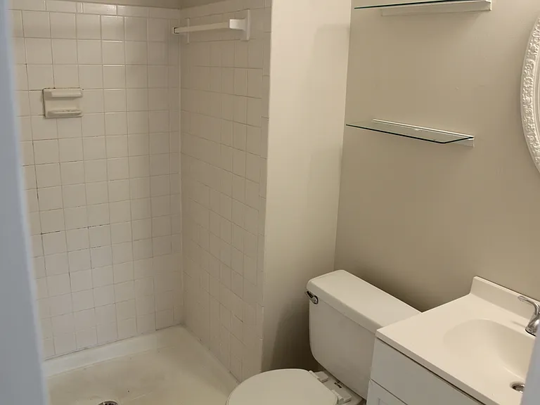 8224 Doctor Craik Ct — Photo 14