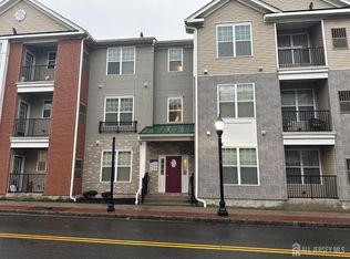 60 Roosevelt Ave #3312, Carteret, NJ 07008