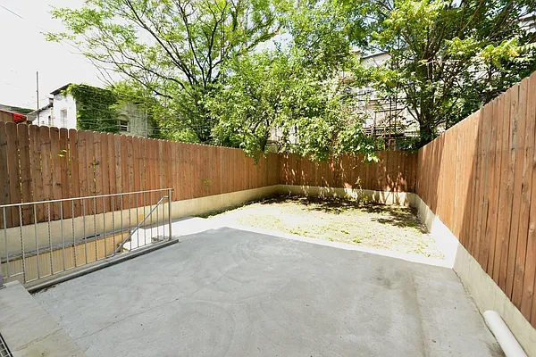 Sold by Nest Seekers International | media 10