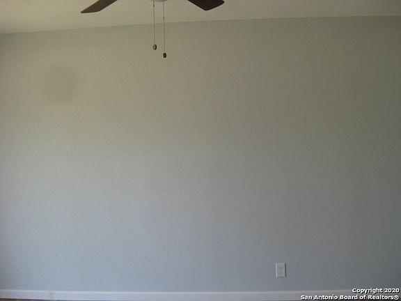 4th image of 1618 Lone Oak Ave
