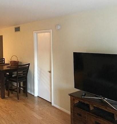 4th image of 7707 Abbott Ave