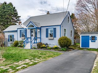 29 Farm Hill Rd, Cape Elizabeth, ME 04107