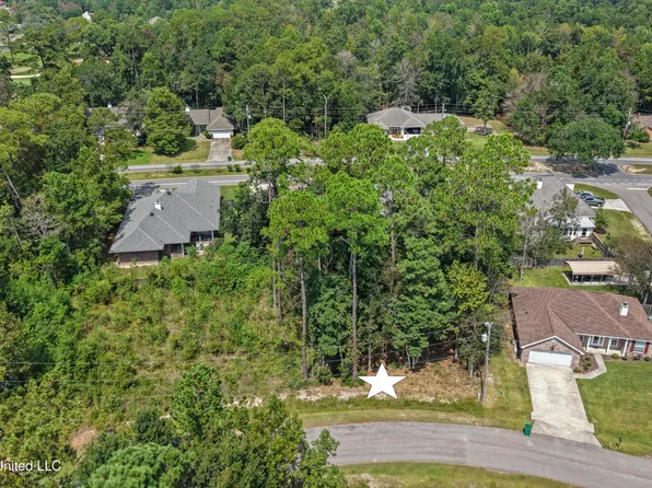 6727 Anoai Way, Diamondhead, MS 39525