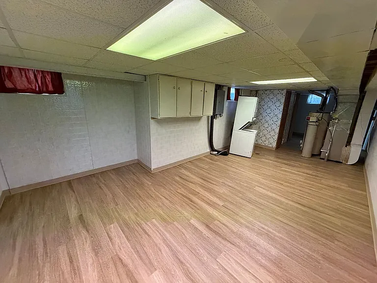 1400 S Riverdale Rd — Photo 18