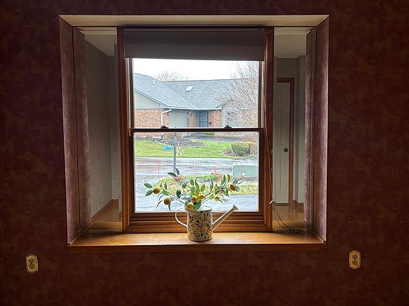 4th image of 1922 Wedgewood Cir