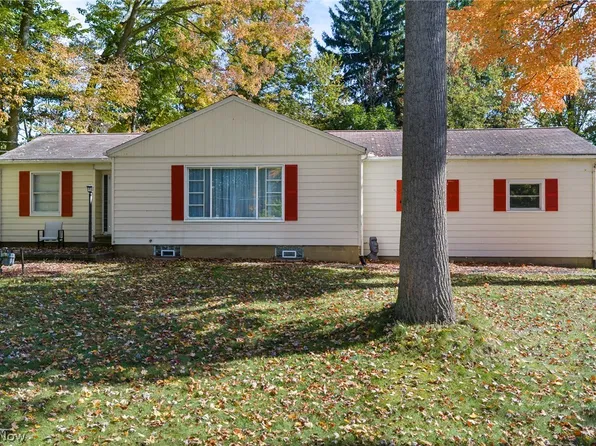 325 Westview Ave, Wadsworth, OH 44281