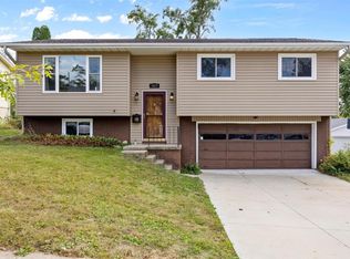 3917 13th Ave SE, Cedar Rapids, IA 52403