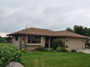 1219 Villa Park Dr, West Bend, WI 53090