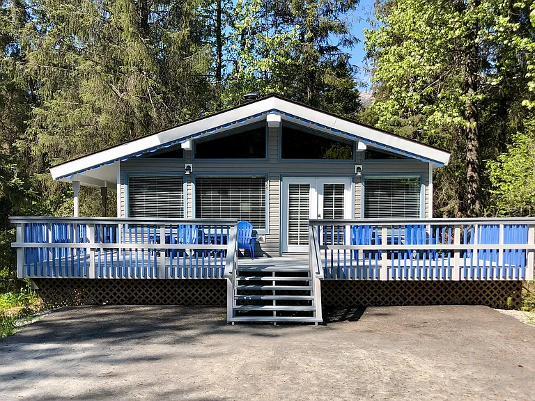 398 Timberline Dr — Photo 1