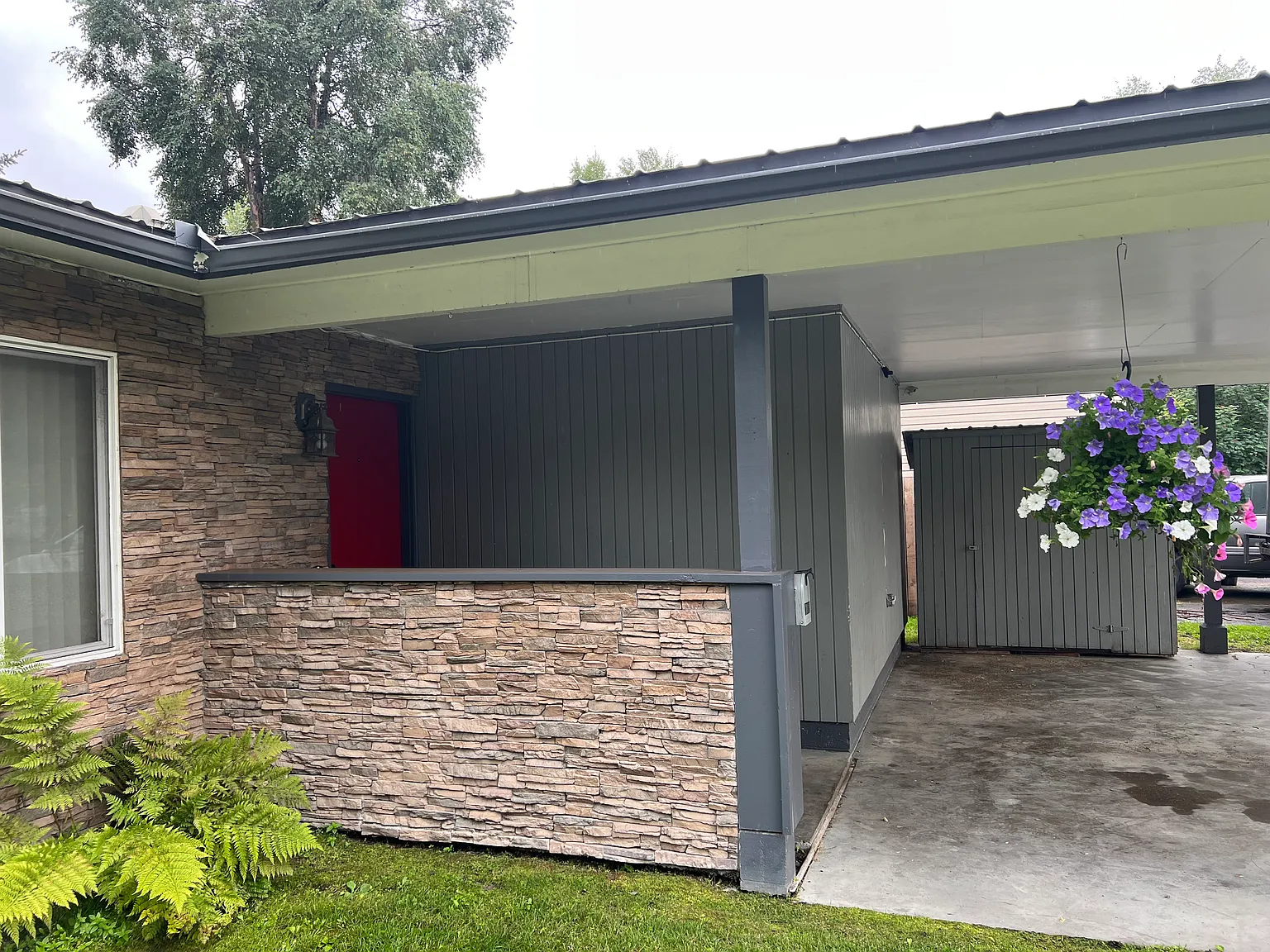 3 bed, 1200 sqft, $2,250 — Photo 1