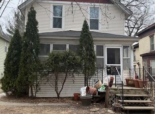 525 3rd St NW #2, Faribault, MN 55021