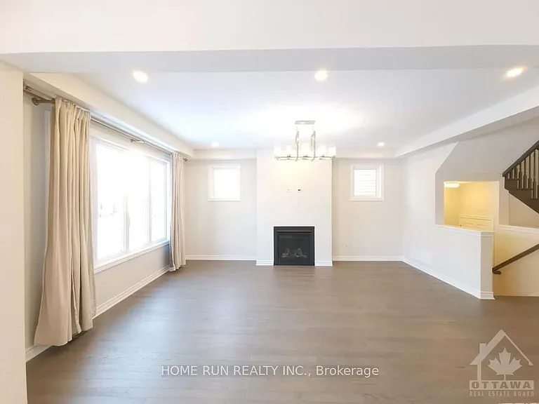 718 Brittanic Rd — Photo 8