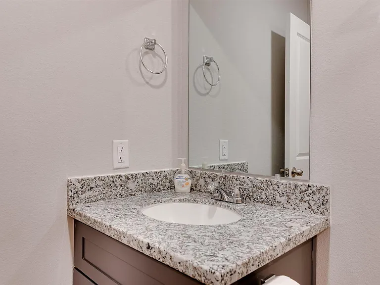 2702 Reid St #A — Photo 18