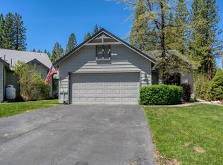 111 Cottonwood Dr, Blairsden, CA 96103