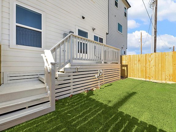 5th image of 5621 Camino Encantado Dr