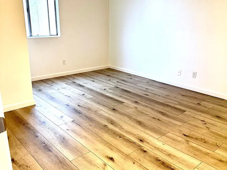 241 N Redondo Ave — Photo 8