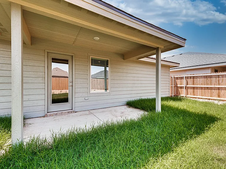 8209 E County Road 111 — Photo 20