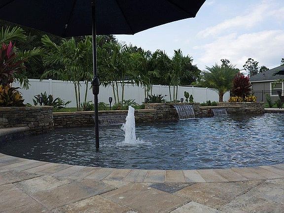 4th image of 3806 Yamala Ct