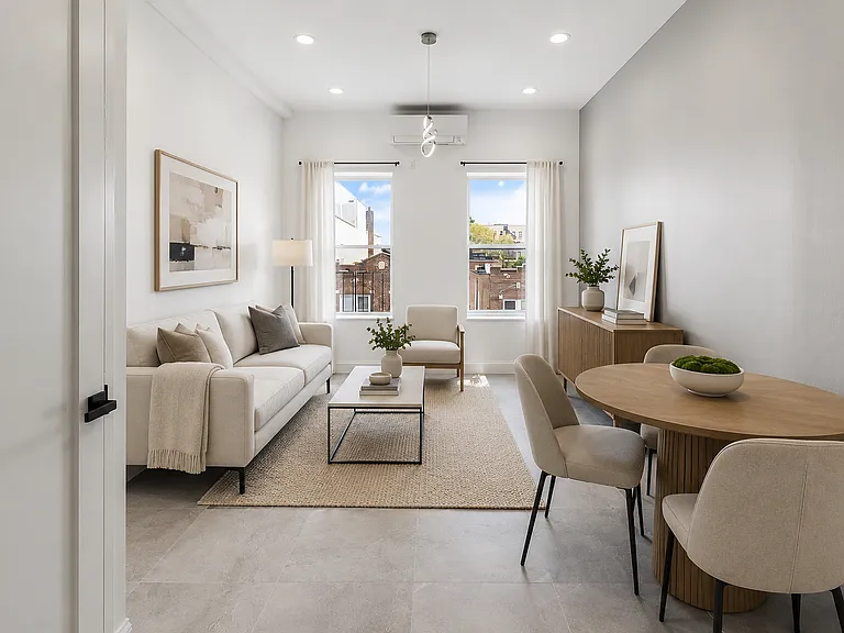 1738 E 4th St #2L — Photo 1