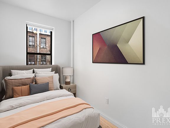 4th image of 429 E 65th St APT 17