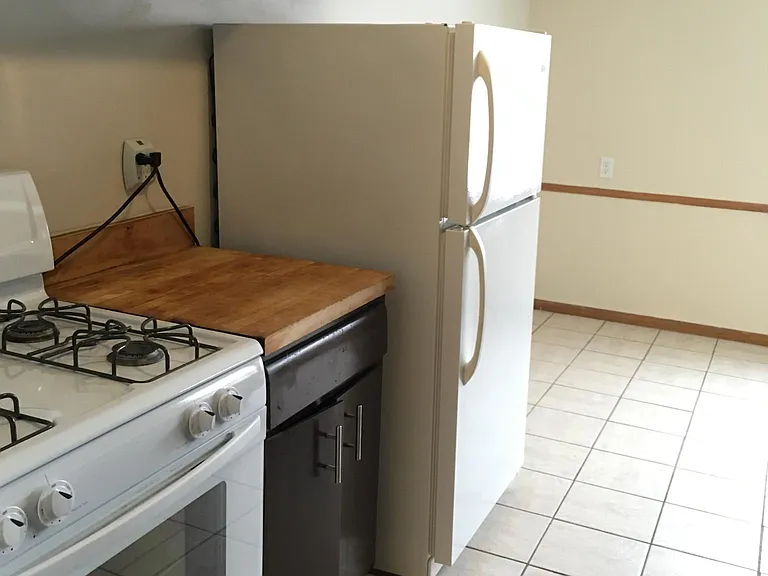 3319 Pleasant Ave #103 — Photo 2