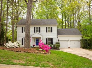 1136 Long Paw Ln, Charlotte, NC 28214