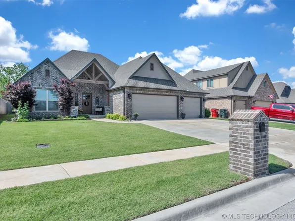 7406 E 81st Pl N, Owasso, OK 74055