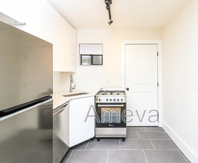 755 Saint Charles Ave NE #2 — Photo 6