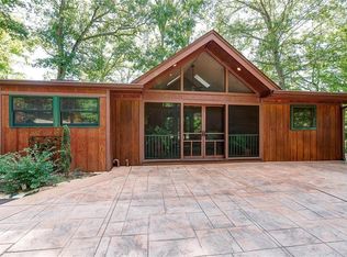 10671 W Grandview Dr, Columbus, IN 47201