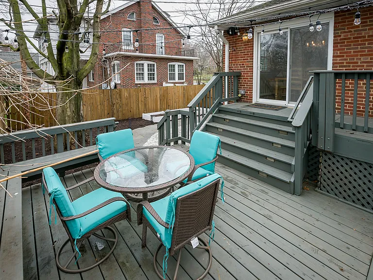 407 Russell Rd — Photo 53