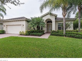 8702 Mustang Island Cir, Naples, FL 34113