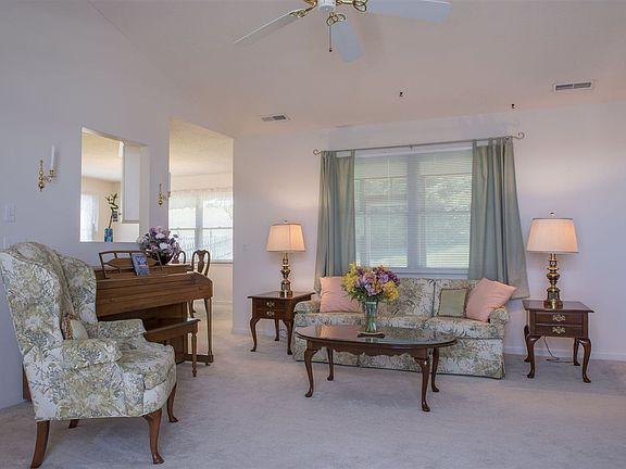 3rd image of 1230 King Edwards Way