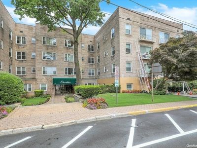21 Bond Street #1E, Great Neck, NY, 11021