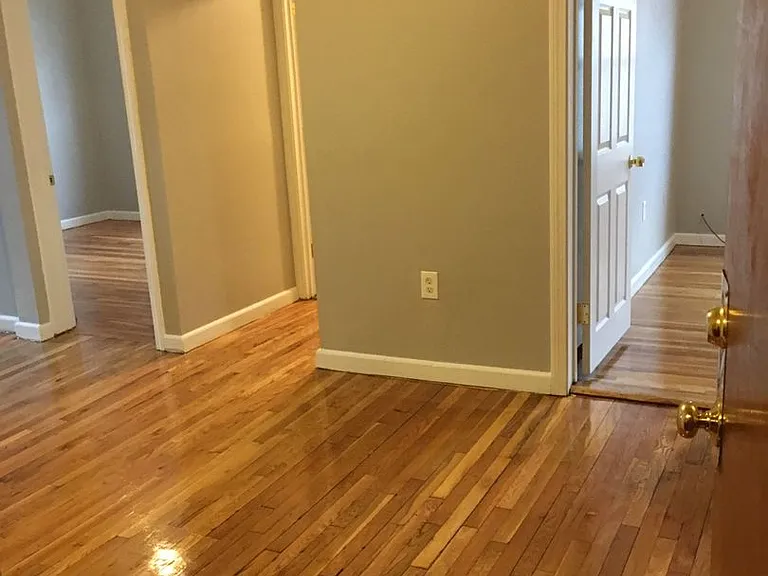 267 Fuller St — Photo 5