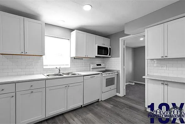2767 Hiawatha St — Photo 11