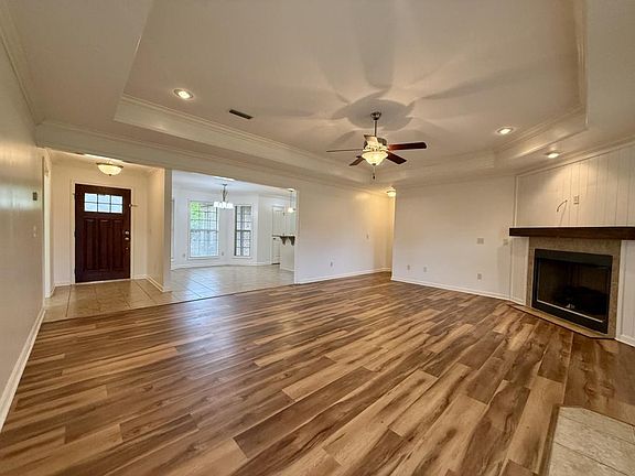 3rd image of 116 Avalon Ln