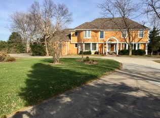 2011 North B St, Fairfield, IA 52556