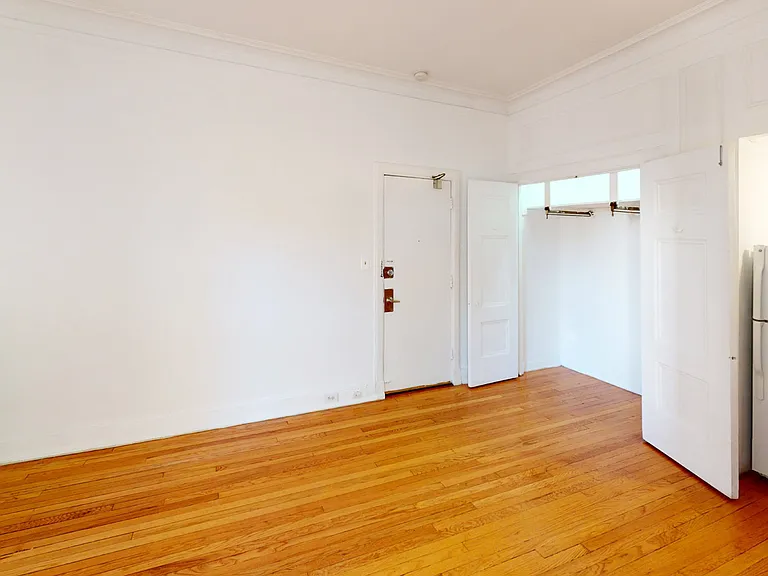 Dining/Living room