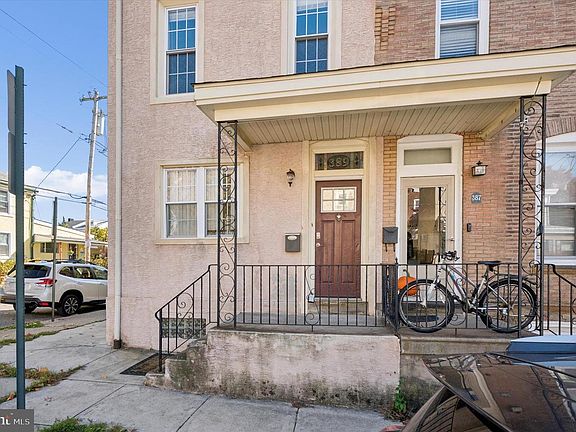 2nd image of 389 Conarroe St