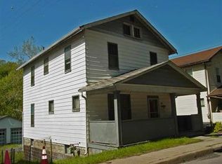 704 Cove Rd, Weirton, WV 26062