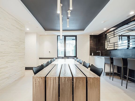 4th image of 1801 Ocean Ave #3R