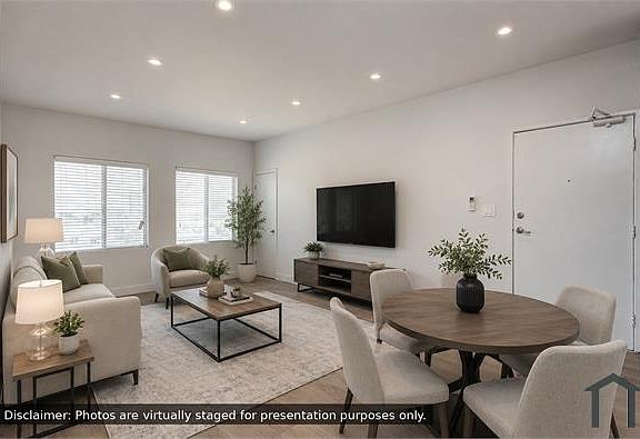 3rd image of 1541 Rockwood St #8