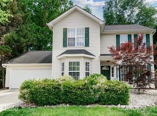 13126 Woodland Farm Dr, Charlotte, NC 28215