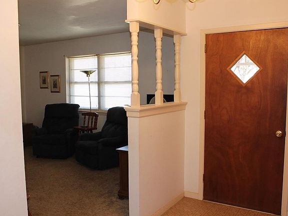 4th image of 701 S Ammerman Ave